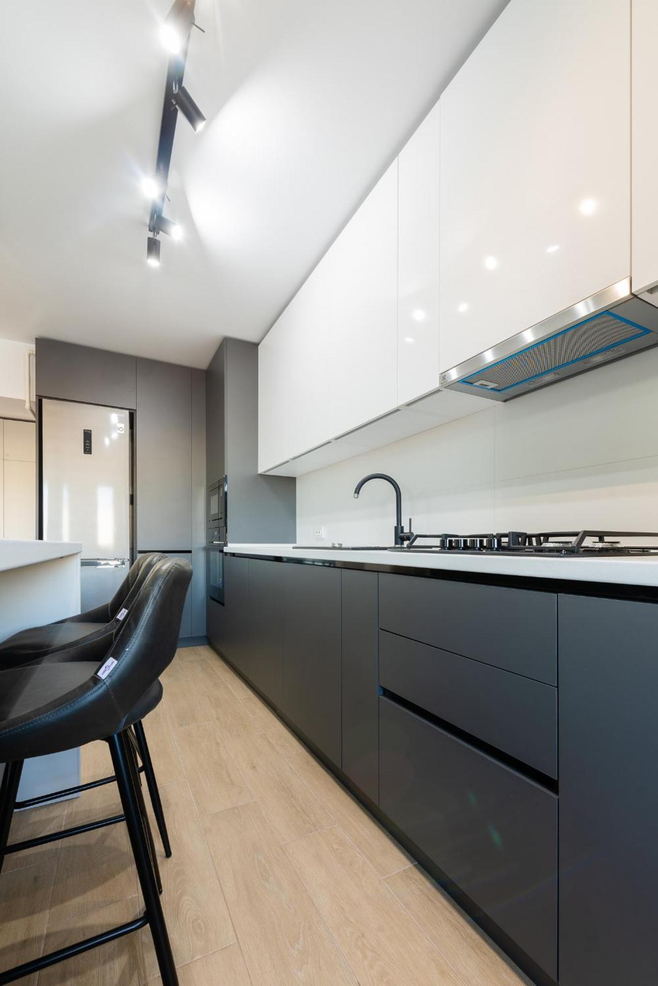 Vanda - Park-View Apartment With Private Balcony Бухарест Екстер'єр фото